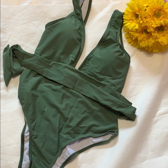 Olive Green Lined Plunging Neckline One Piece Swimsuit New - Picture 7 of 12